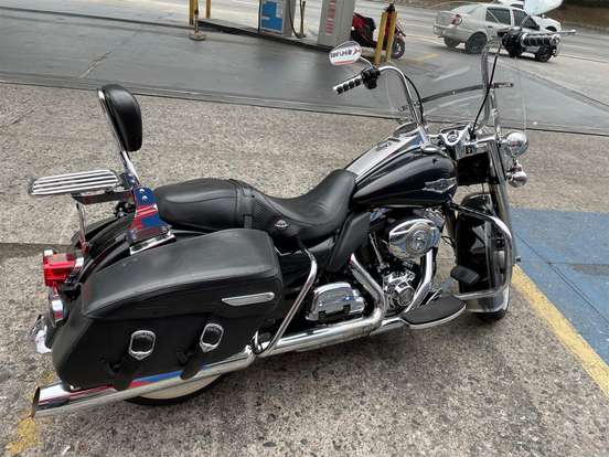 HARLEY-DAVIDSON-ROAD KING CLASSIC-2010