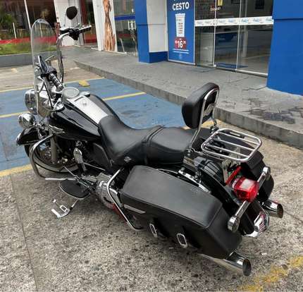 HARLEY-DAVIDSON-ROAD KING CLASSIC HARLEY-DAVIDSON-ROAD KING CLASSIC-2010