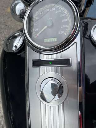 HARLEY-DAVIDSON-ROAD KING CLASSIC HARLEY-DAVIDSON-ROAD KING CLASSIC-2010