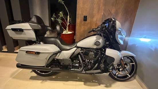 HARLEY-DAVIDSON-STREET GLIDE ULTRA-2025