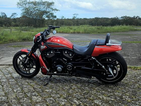 HARLEY-DAVIDSON V ROD NIGHT ROD ESPECIAL 