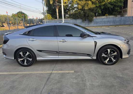 HONDA-CIVIC-2018