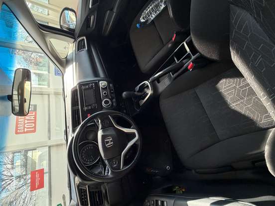 HONDA-FIT-2017