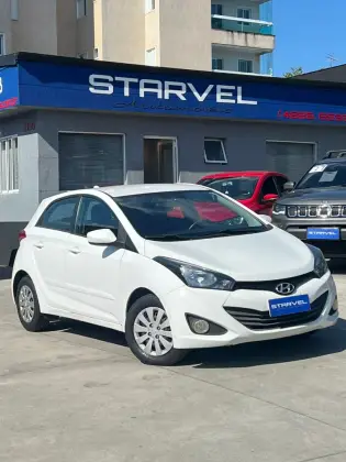 HYUNDAI HB20 1.0 COMFORT PLUS 12V FLEX 4P MANUAL