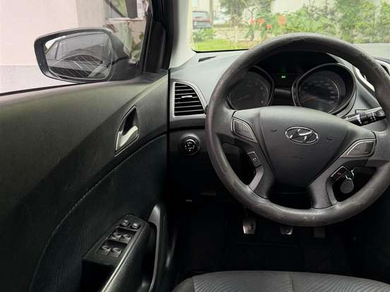 HYUNDAI-HB20S-1.6 COMFORT PLUS 16V FLEX 4P MANUAL HYUNDAI-HB20S-2013