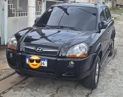 HYUNDAI TUCSON 2.0 MPFI GLS 16V 143CV 2WD GASOLINA 4P AUTOMÁTICO HYUNDAI TUCSON 2.0 MPFI GLS 16V 143CV 2WD GASOLINA 4P AUTOMÁTICO