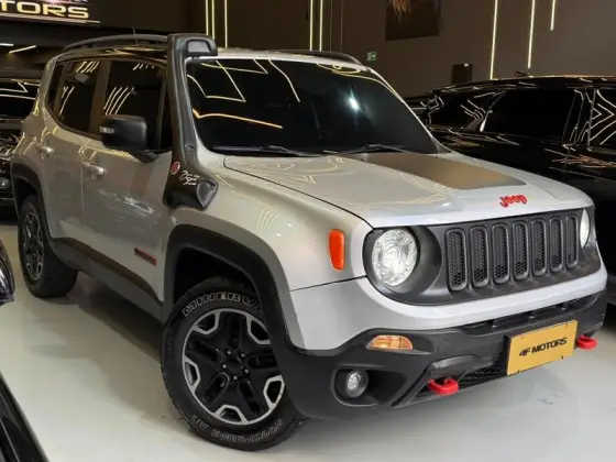 JEEP RENEGADE 2.0 16V TURBO DIESEL TRAILHAWK 4P 4X4 AUTOMÁTICO