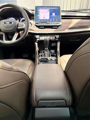 JEEP-COMMANDER-2024