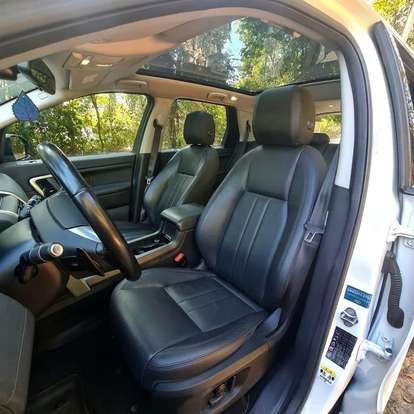 LAND ROVER-DISCOVERY SPORT-2017