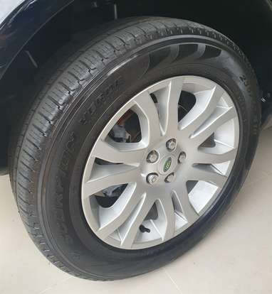 LAND ROVER-FREELANDER-3.2 SE 6 CILINDROS 24V GASOLINA 4P AUTOMÁTICO LAND ROVER-FREELANDER-2009