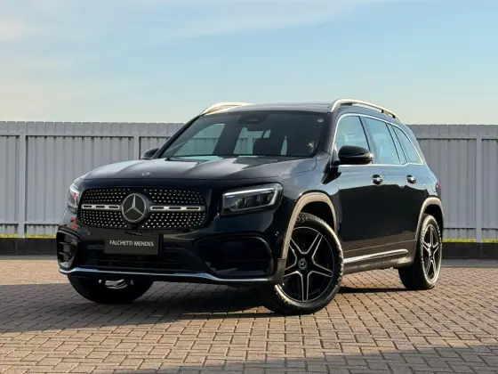 MERCEDES-BENZ GLB 220 2.0 MHEV AMG LINE 4MATIC 8G-DCT MERCEDES-BENZ GLB 220 2.0 MHEV AMG LINE 4MATIC 8G-DCT