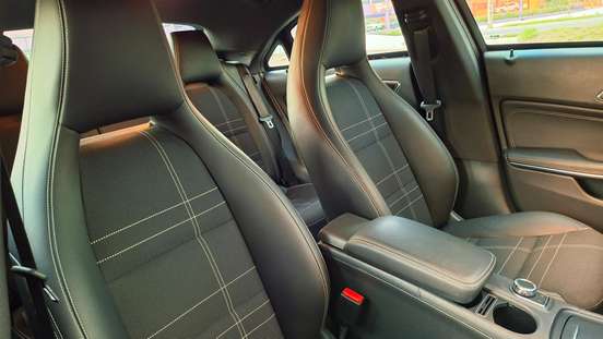 MERCEDES-BENZ-CLA 200-2015