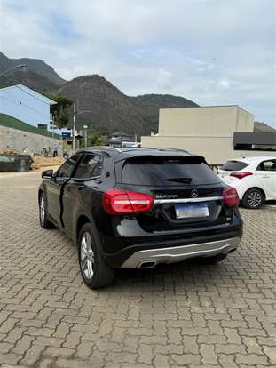 MERCEDES-BENZ-GLA 200-2017