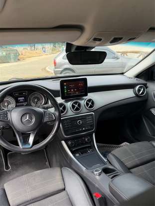 MERCEDES-BENZ-GLA 200-2017