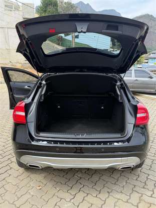 MERCEDES-BENZ-GLA 200-2017