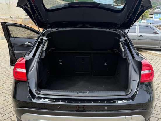 MERCEDES-BENZ-GLA 200-1.6 CGI ADVANCE 16V TURBO FLEX 4P AUTOMÁTICO MERCEDES-BENZ-GLA 200-2017