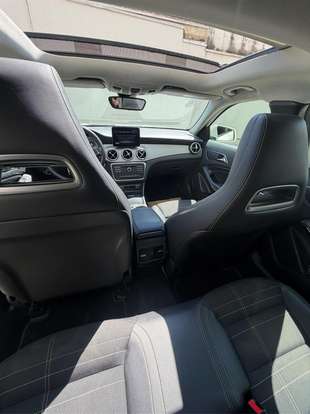 MERCEDES-BENZ-GLA 200-2017