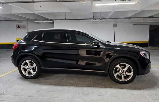 MERCEDES-BENZ-GLA 200-2019