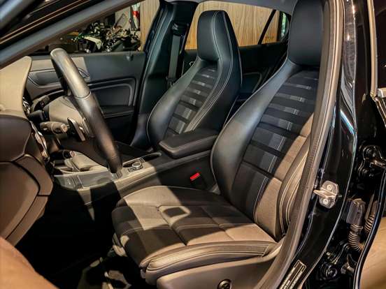 MERCEDES-BENZ-GLA 200-1.6 CGI FLEX ADVANCE 7G-DCT MERCEDES-BENZ-GLA 200-2019