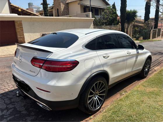 MERCEDES-BENZ GLC 250 2.0 CGI GASOLINA COUPÉ 4MATIC 9G-TRONIC