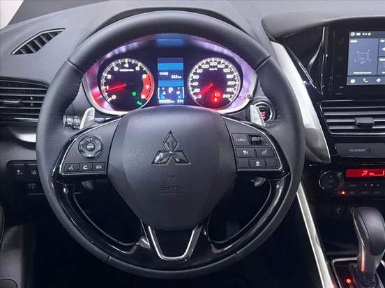 MITSUBISHI-ECLIPSE CROSS-2024