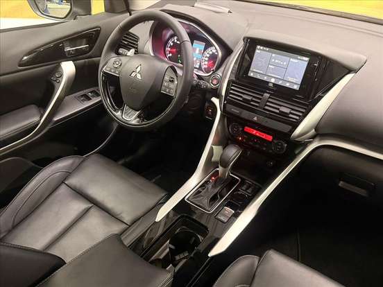 MITSUBISHI-ECLIPSE CROSS-2024
