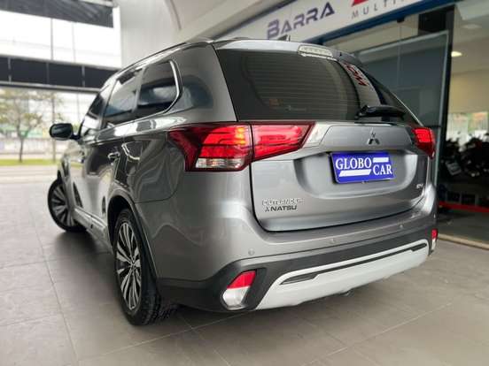 MITSUBISHI-OUTLANDER-2.0 MIVEC GASOLINA HPE AUTOMÁTICO MITSUBISHI-OUTLANDER-2019