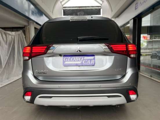 MITSUBISHI-OUTLANDER-2019