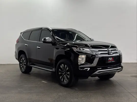 MITSUBISHI PAJERO SPORT 2.4 16V MIVEC TURBO DIESEL HPE-S AWD AUTOMÁTICO