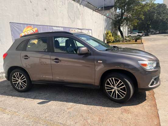 MITSUBISHI-ASX-2017