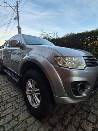 MITSUBISHI L200 TRITON 3.2 HPE 4X4 CD 16V TURBO INTERCOOLER DIESEL 4P AUTOMÁTICO