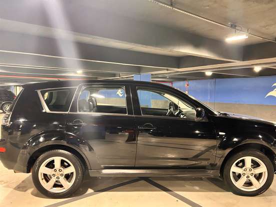 MITSUBISHI-OUTLANDER-2.4 4X4 16V GASOLINA 4P AUTOMÁTICO MITSUBISHI-OUTLANDER-2008