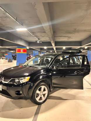 MITSUBISHI-OUTLANDER-2008