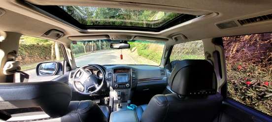 MITSUBISHI-PAJERO FULL-2014