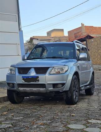 MITSUBISHI PAJERO TR4 2.0 4X2 16V 140CV FLEX 4P MANUAL