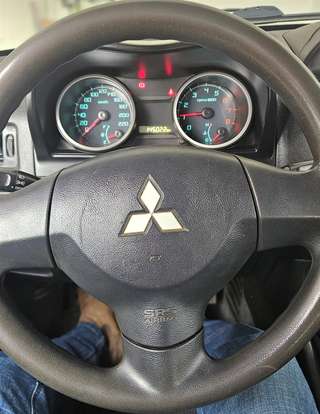 MITSUBISHI-PAJERO TR4-2014