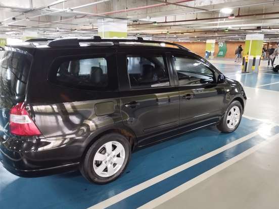 NISSAN-GRAND LIVINA-1.8 SL 16V FLEX 4P AUTOMÁTICO NISSAN-GRAND LIVINA-2011