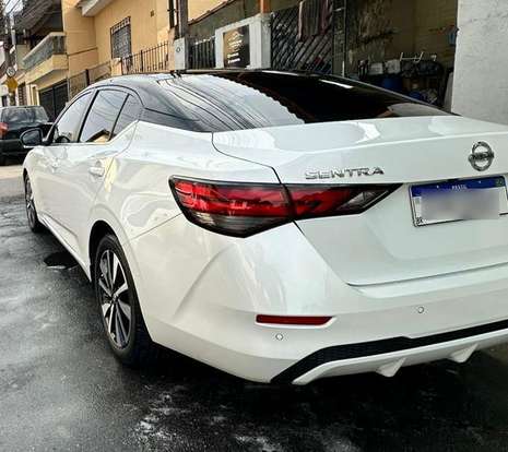 NISSAN-SENTRA-2023