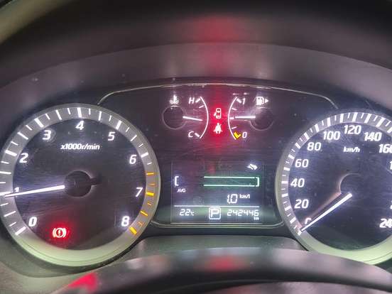 NISSAN-SENTRA-2014