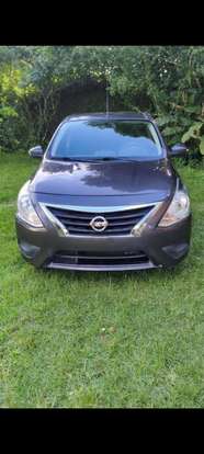 NISSAN-VERSA-2019