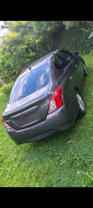 NISSAN-VERSA-2019