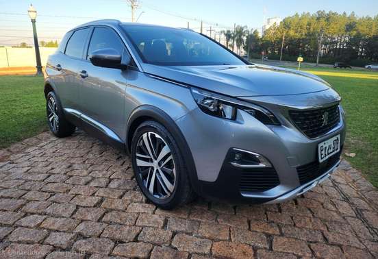 PEUGEOT-3008-2018