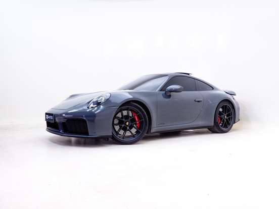 PORSCHE-911-2025