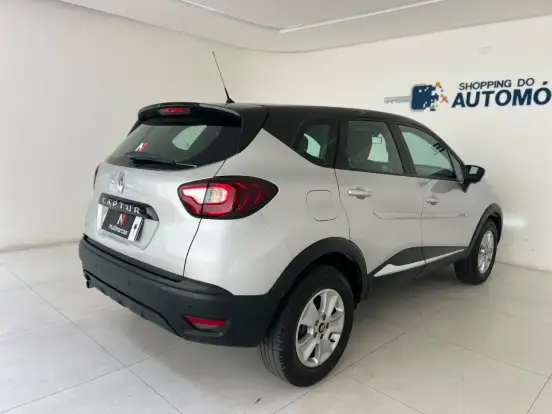 RENAULT-CAPTUR-2020