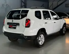 RENAULT DUSTER 1.6 16V SCE FLEX DYNAMIQUE MANUAL RENAULT DUSTER 1.6 16V SCE FLEX DYNAMIQUE MANUAL
