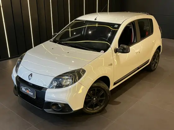 RENAULT SANDERO 1.6 GT LINE LIMITED FLEX 4P MANUAL
