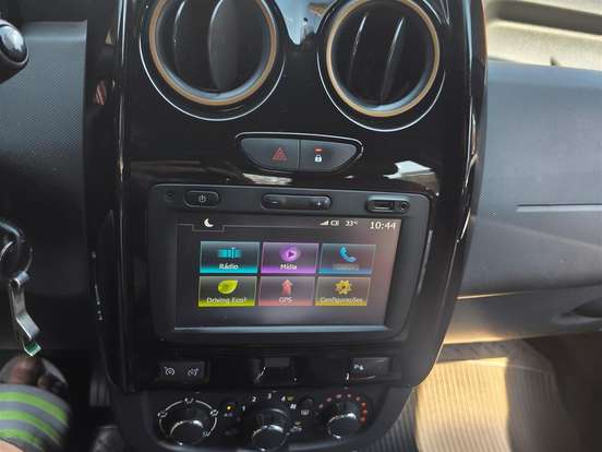 RENAULT-DUSTER-2.0 DYNAMIQUE 4X2 16V FLEX 4P AUTOMÁTICO RENAULT-DUSTER-2015