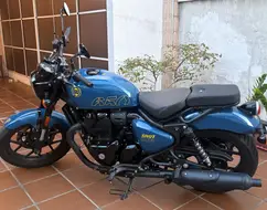 ROYAL ENFIELD SHOTGUN 650 PLASMA BLUE ROYAL ENFIELD SHOTGUN 650 PLASMA BLUE