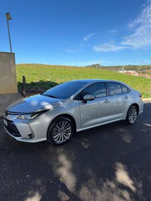 TOYOTA-COROLLA-2024