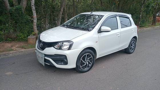 TOYOTA ETIOS 1.3 X 16V FLEX 4P AUTOMÁTICO